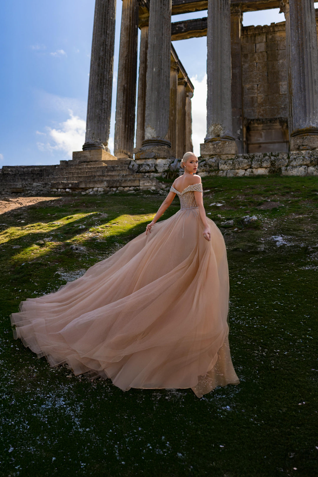 The Queen Donna Liza