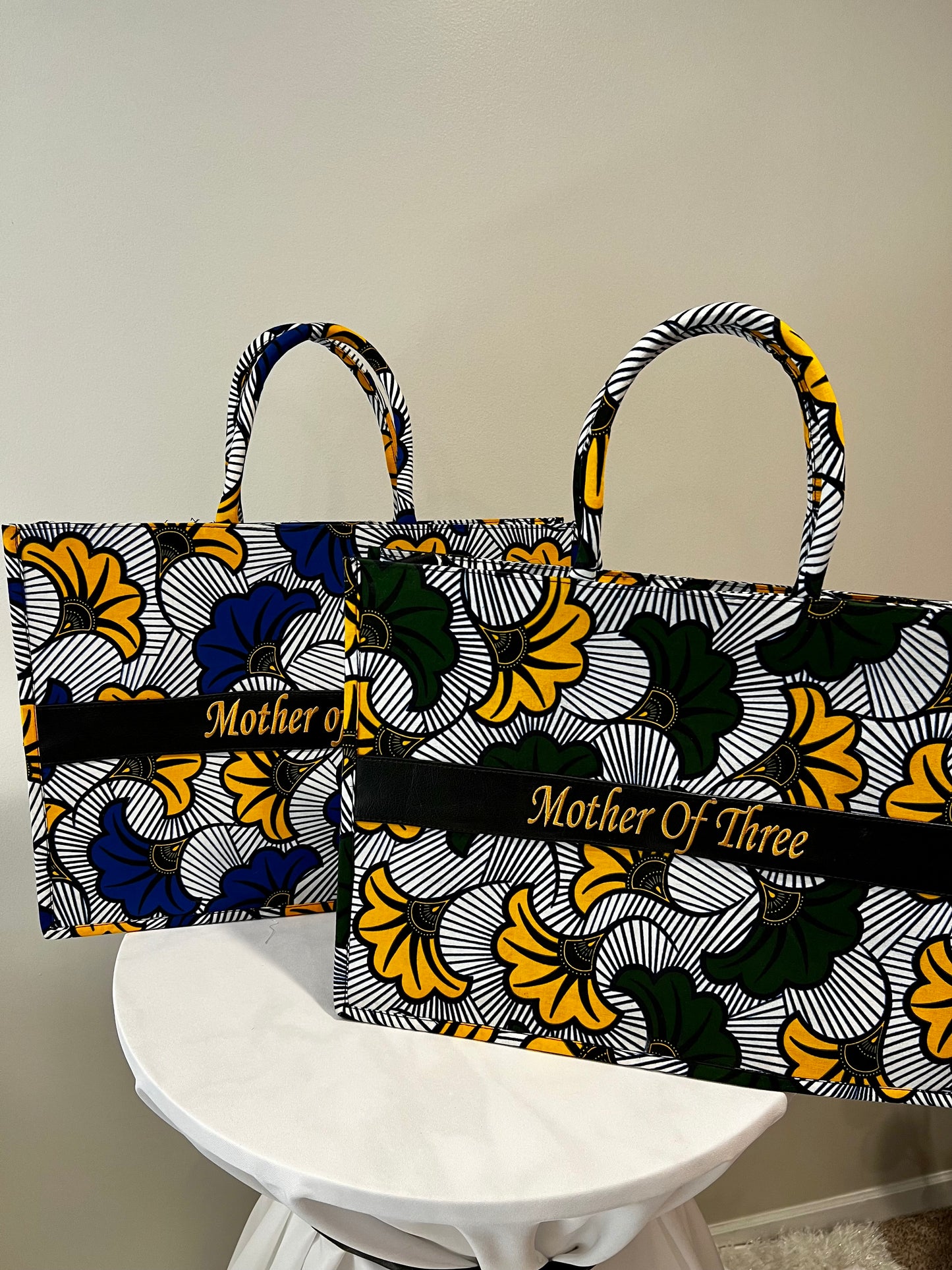 Tote. Mother of Three