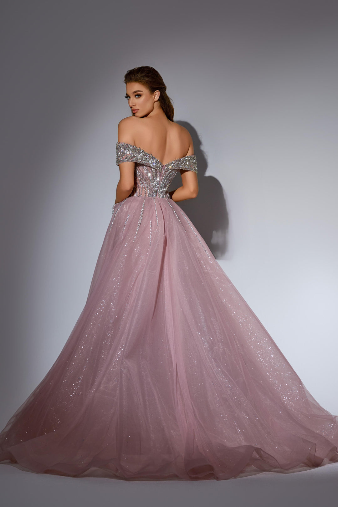 The Queen Donna Liza