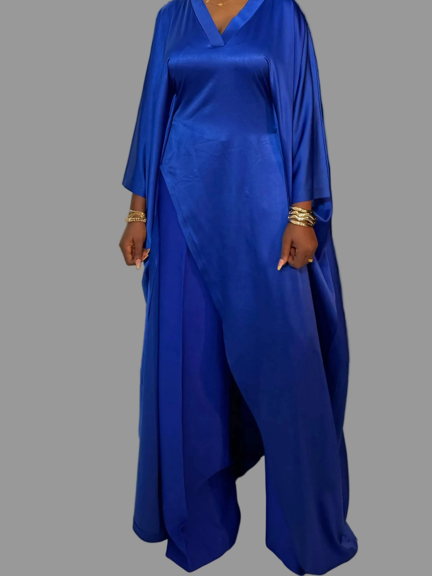 Luxury Pants Set . The Fashion Queen Collection. Blue top and Blue pants.